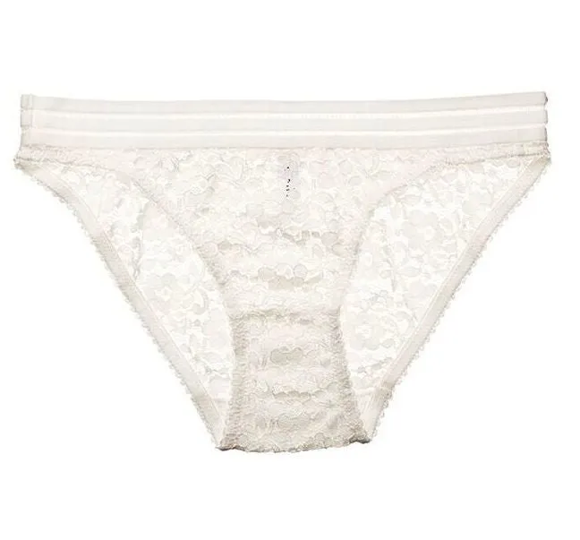Agnes Tri Brief