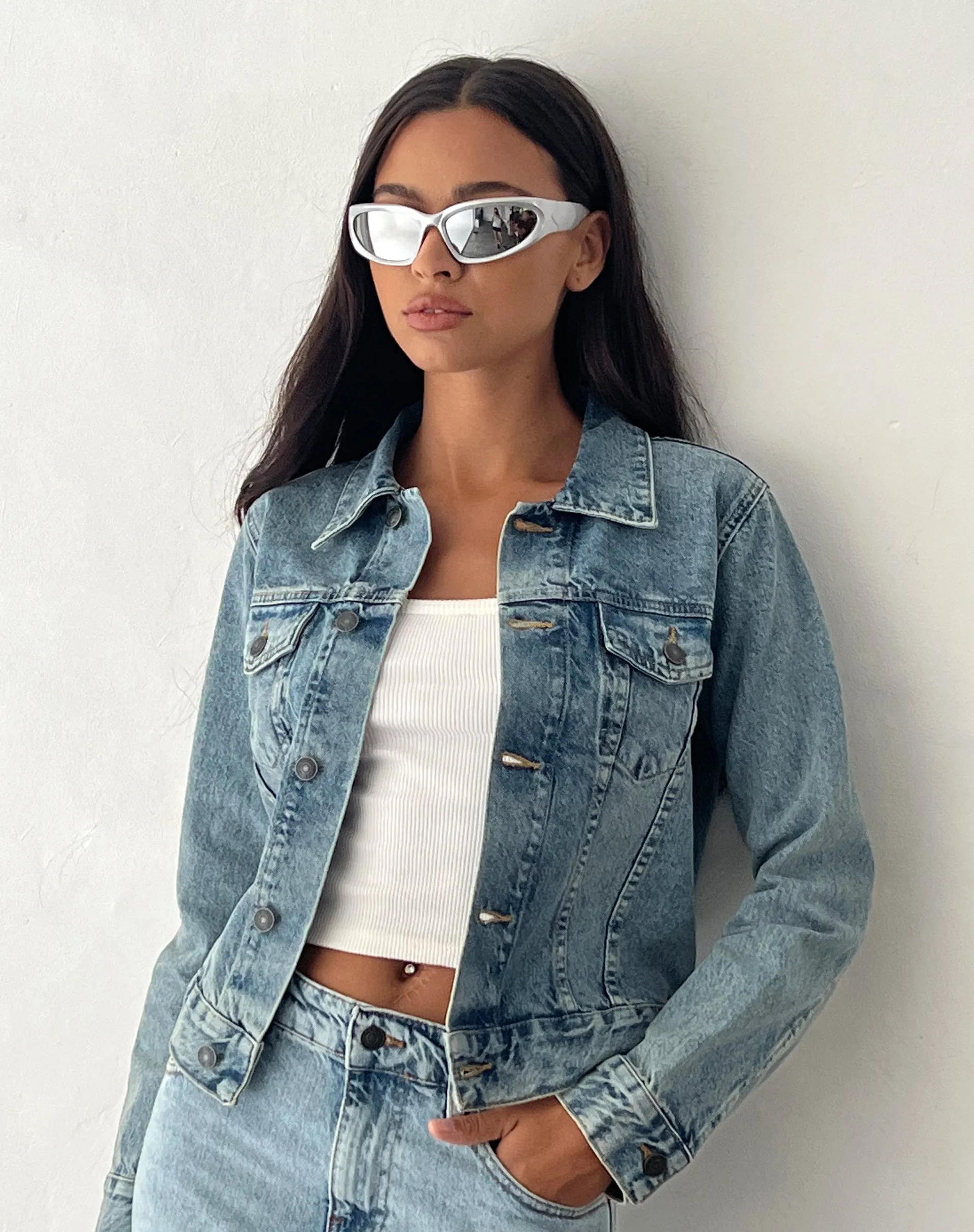 Blake Wrap Sunglasses in Silver