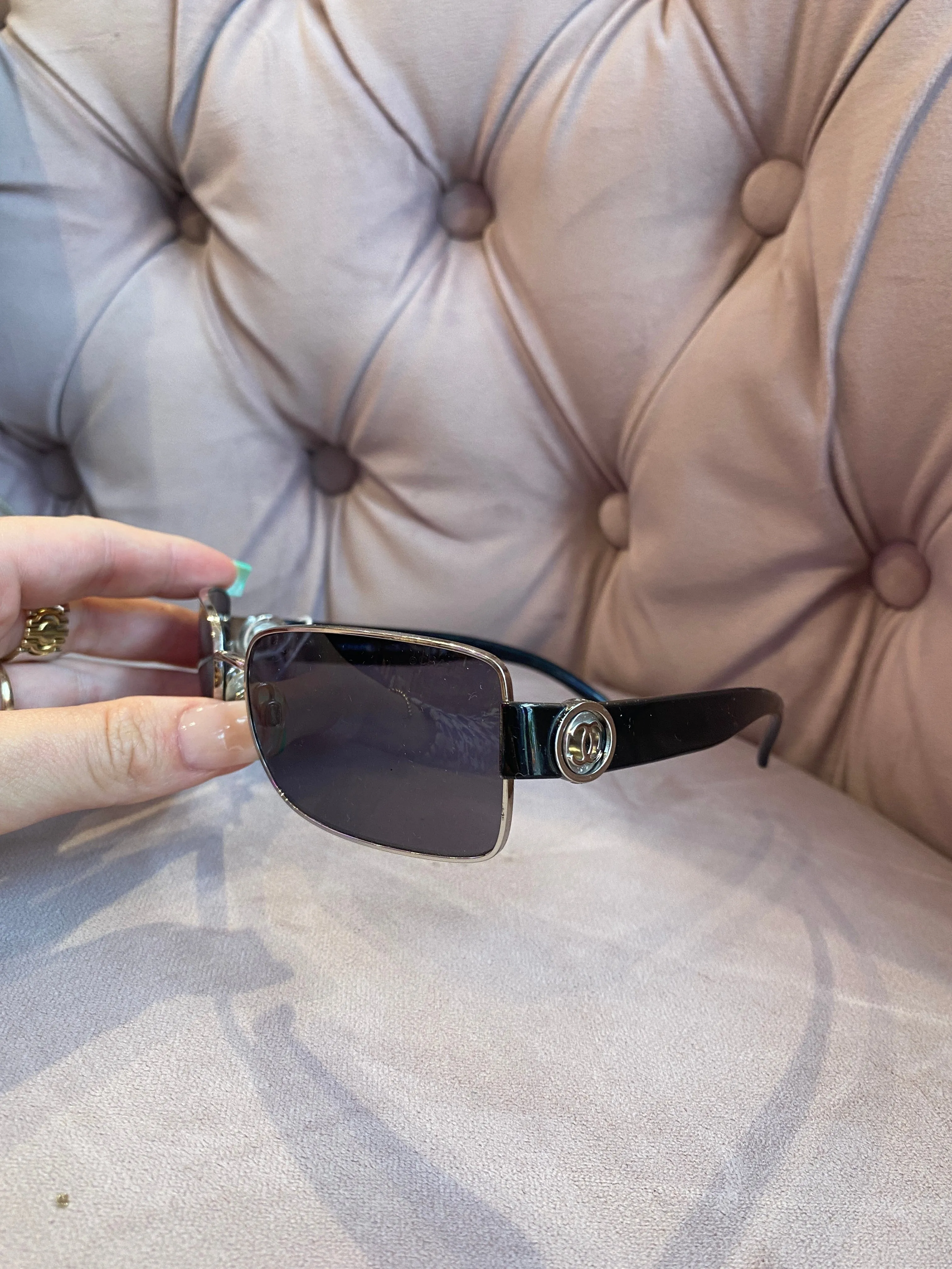 Chanel Black CC Sunglasses - AGL1616