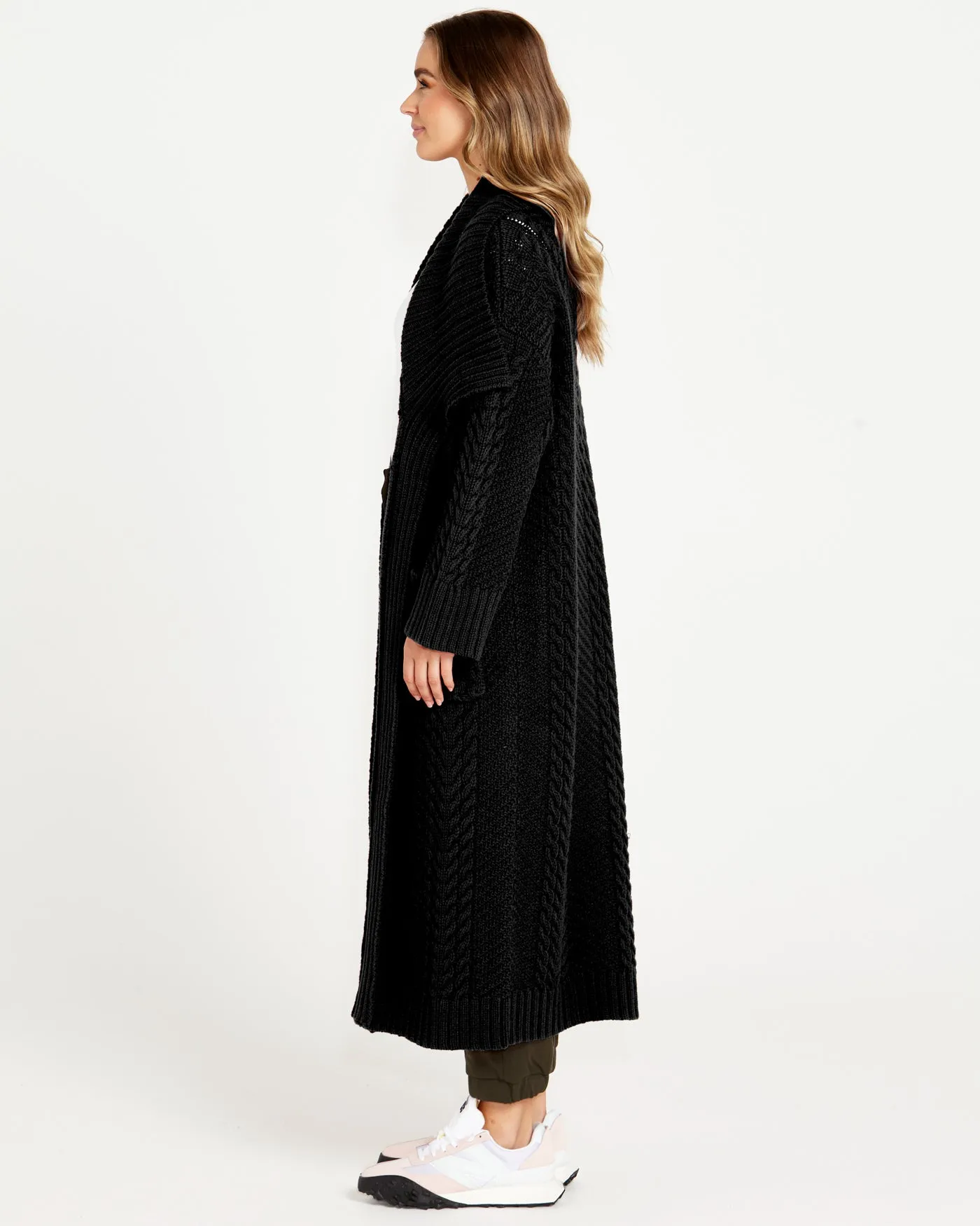 Jacinta Oversized Cable Knit Cardi - Black