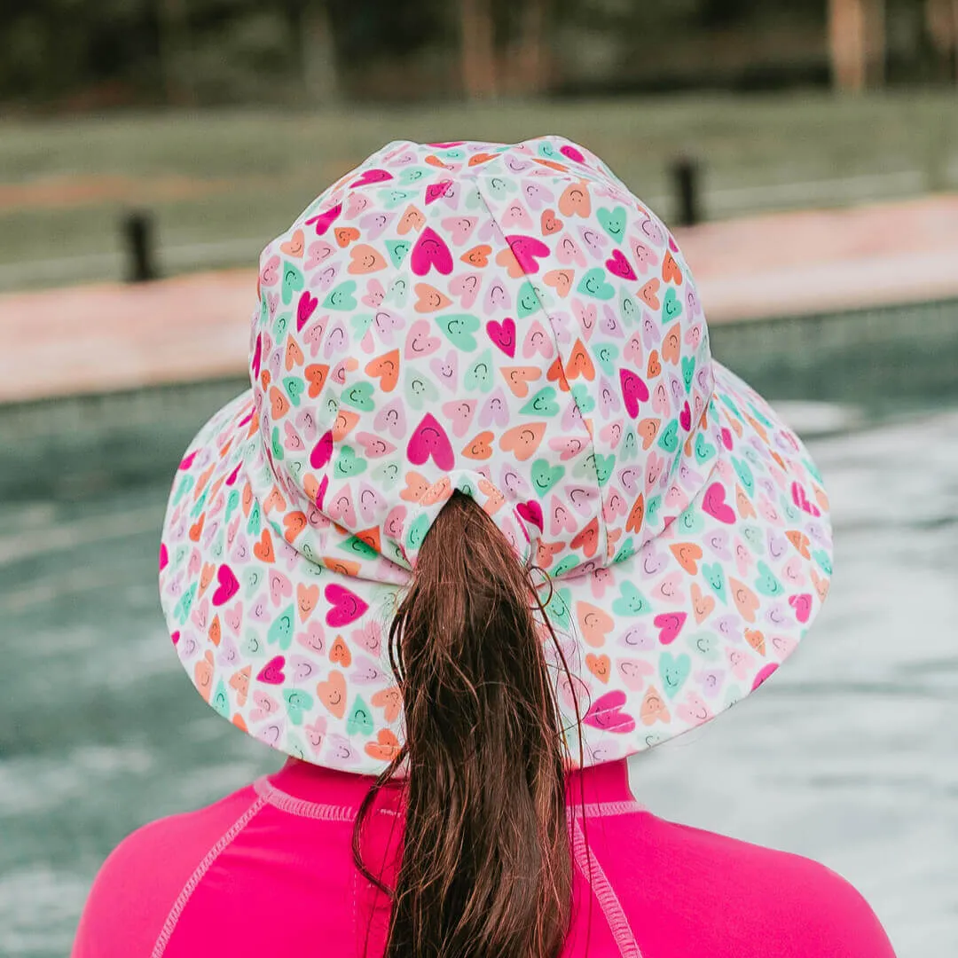 Ponytail Swim Bucket Beach Hat (Sweetheart)