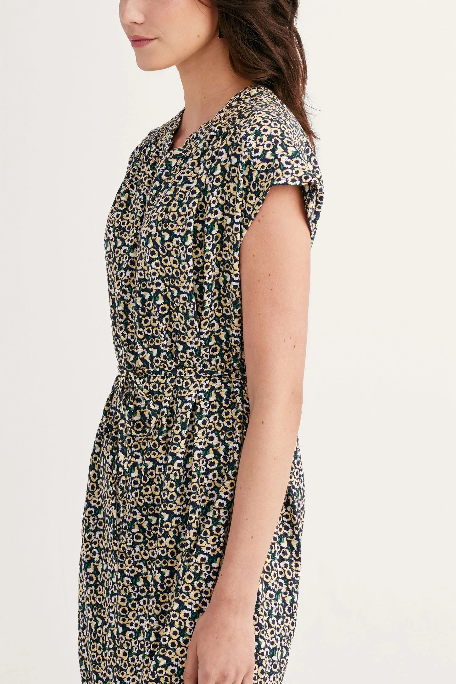 Robe manches courtes taille nouée - Femme
