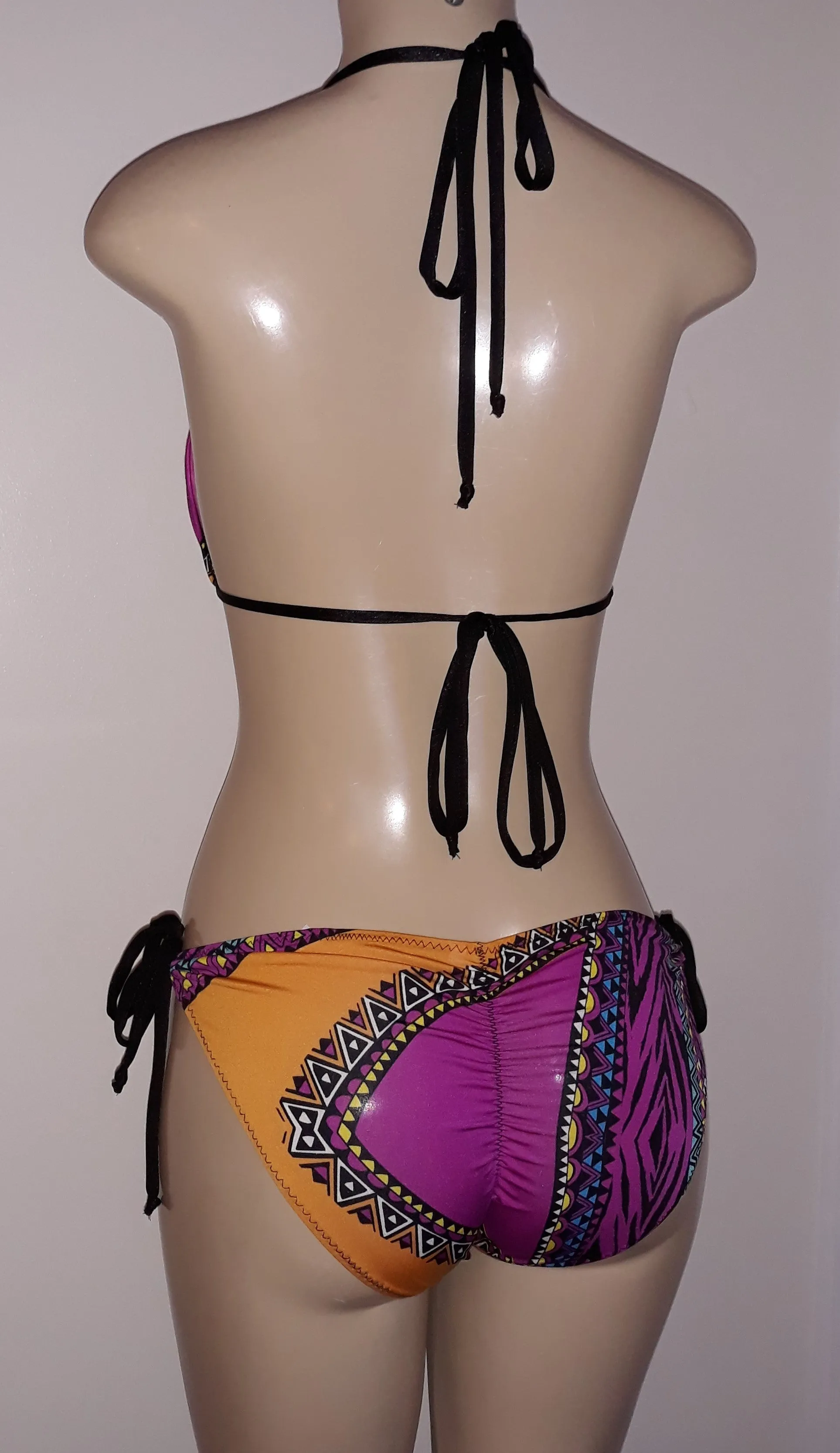 Sliding triangle top bikinis. Tie sides bikini bottoms