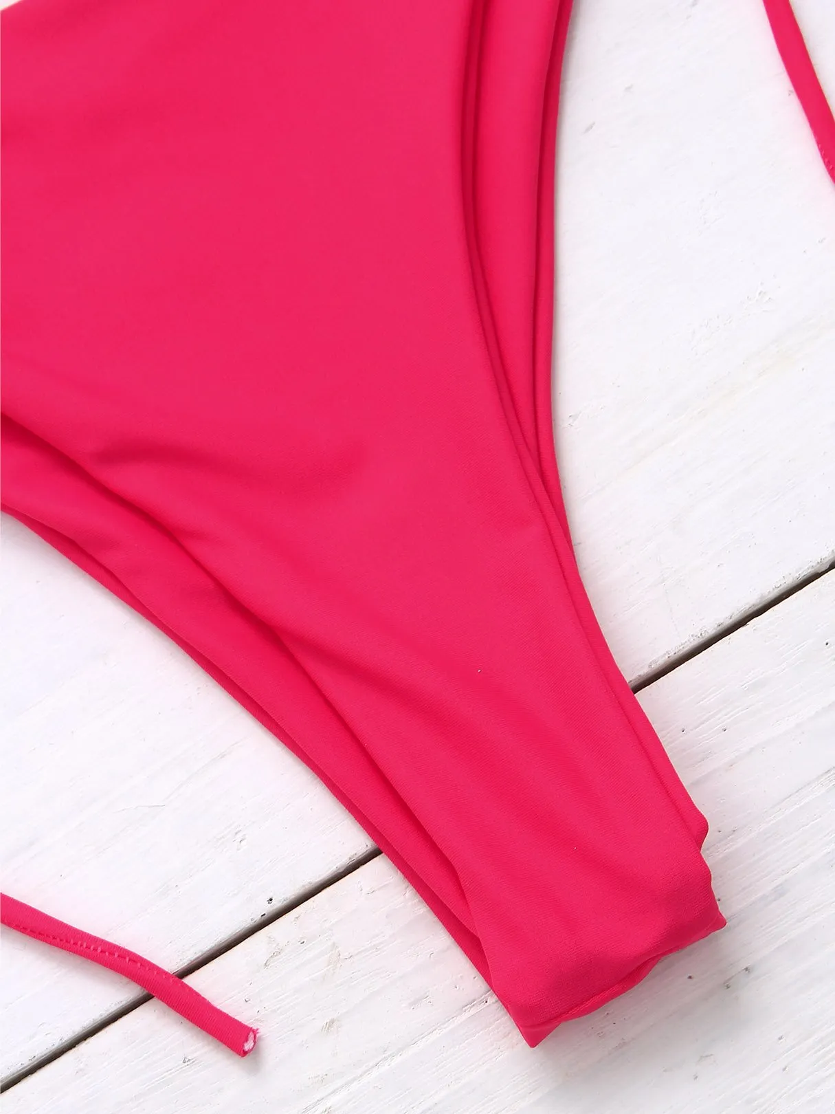 Wholesale Scoop Neck Sleeveless Plain Cut Out Tie-Up Bikini Suit